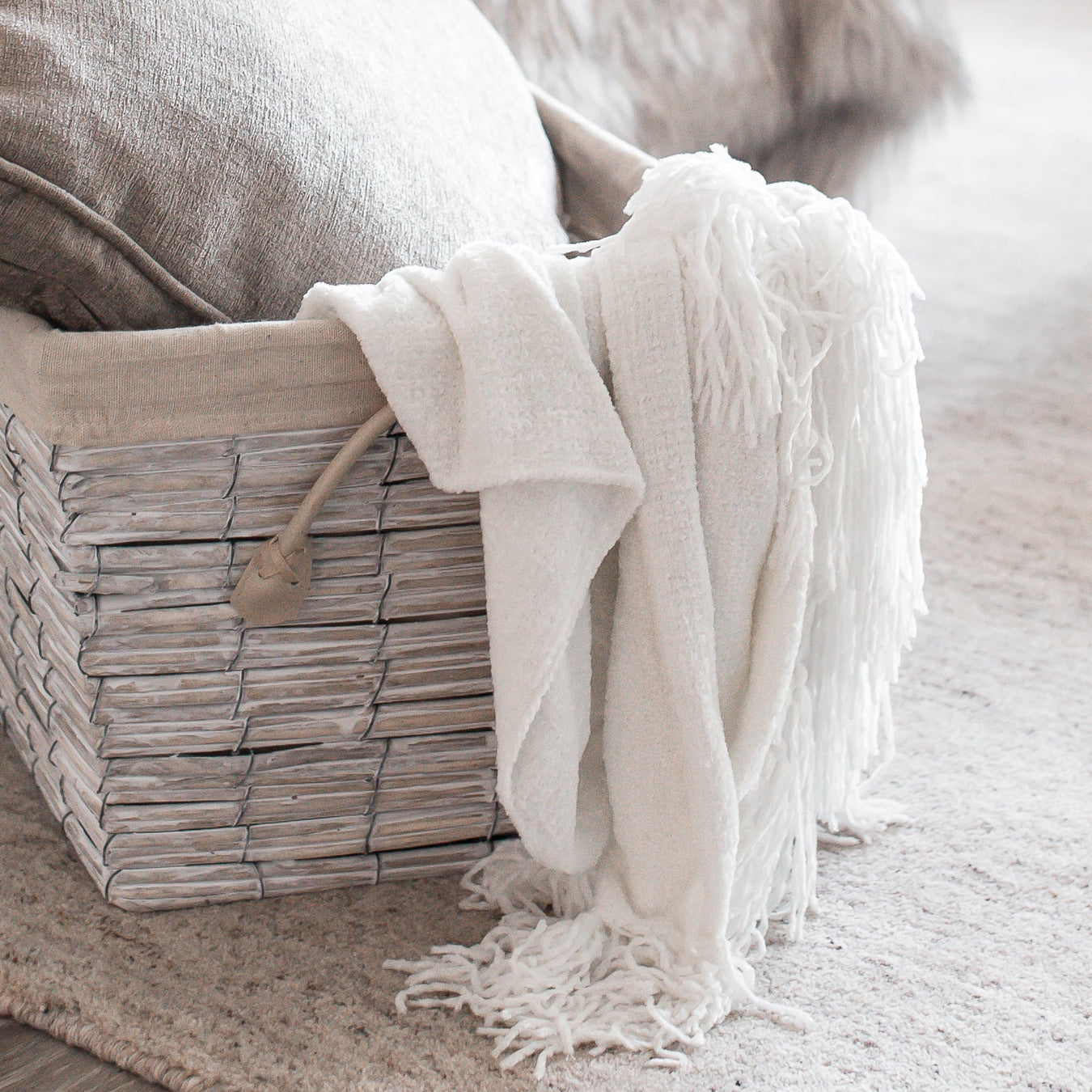 blankets & throws/