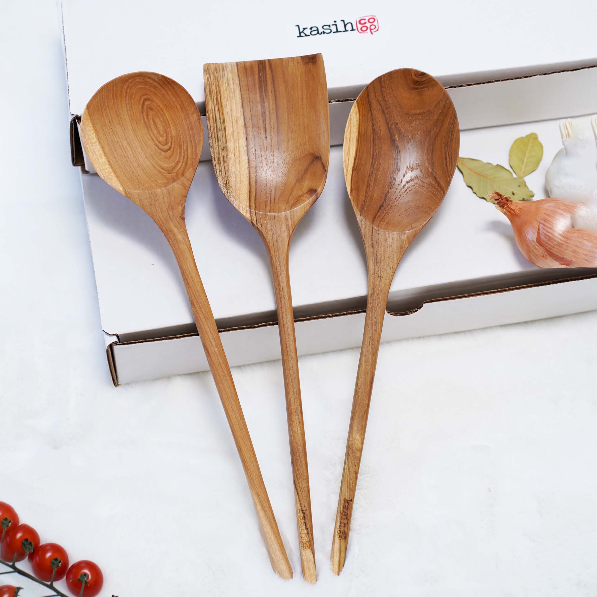 Teak/Spoons