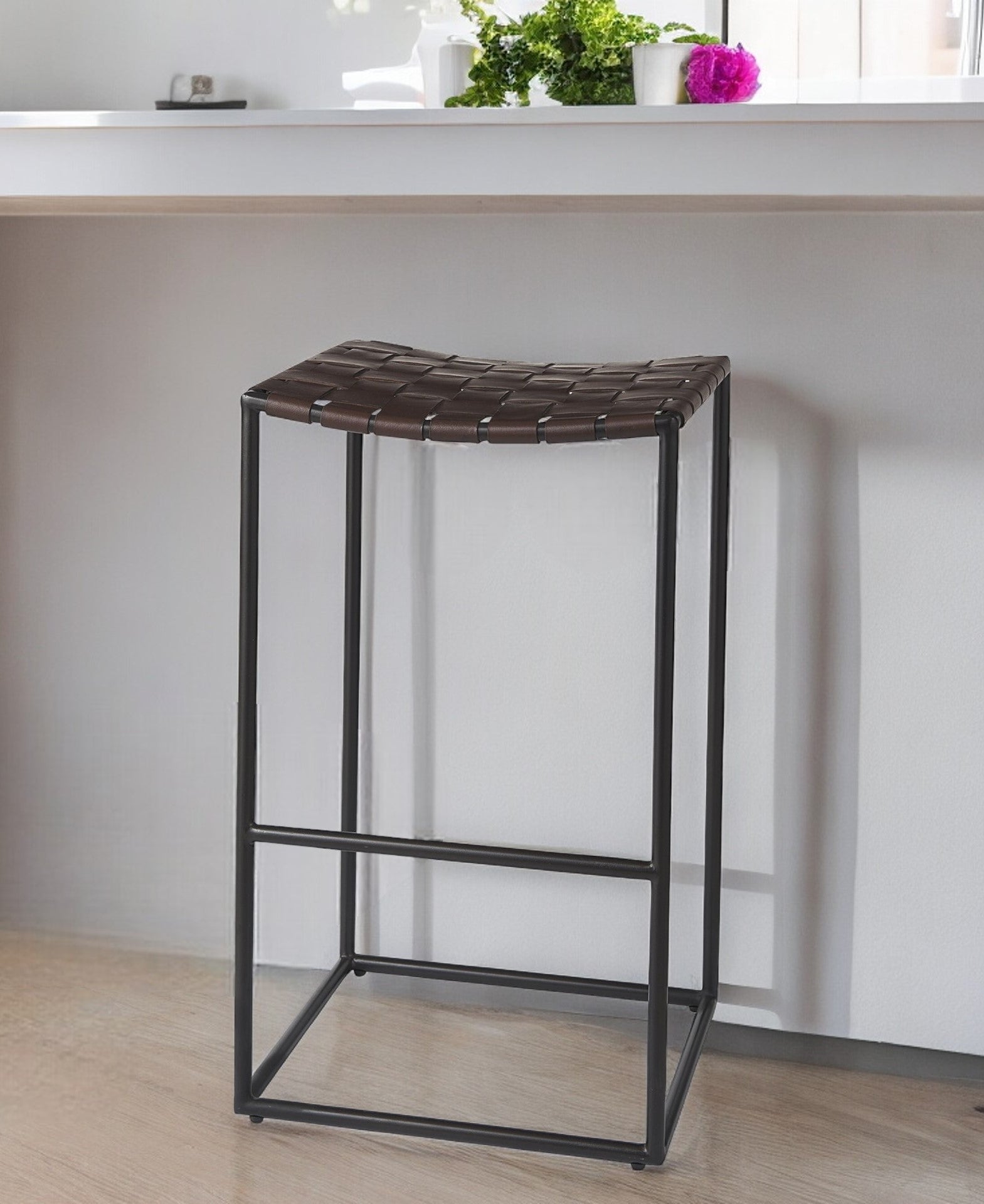 sahara/stool