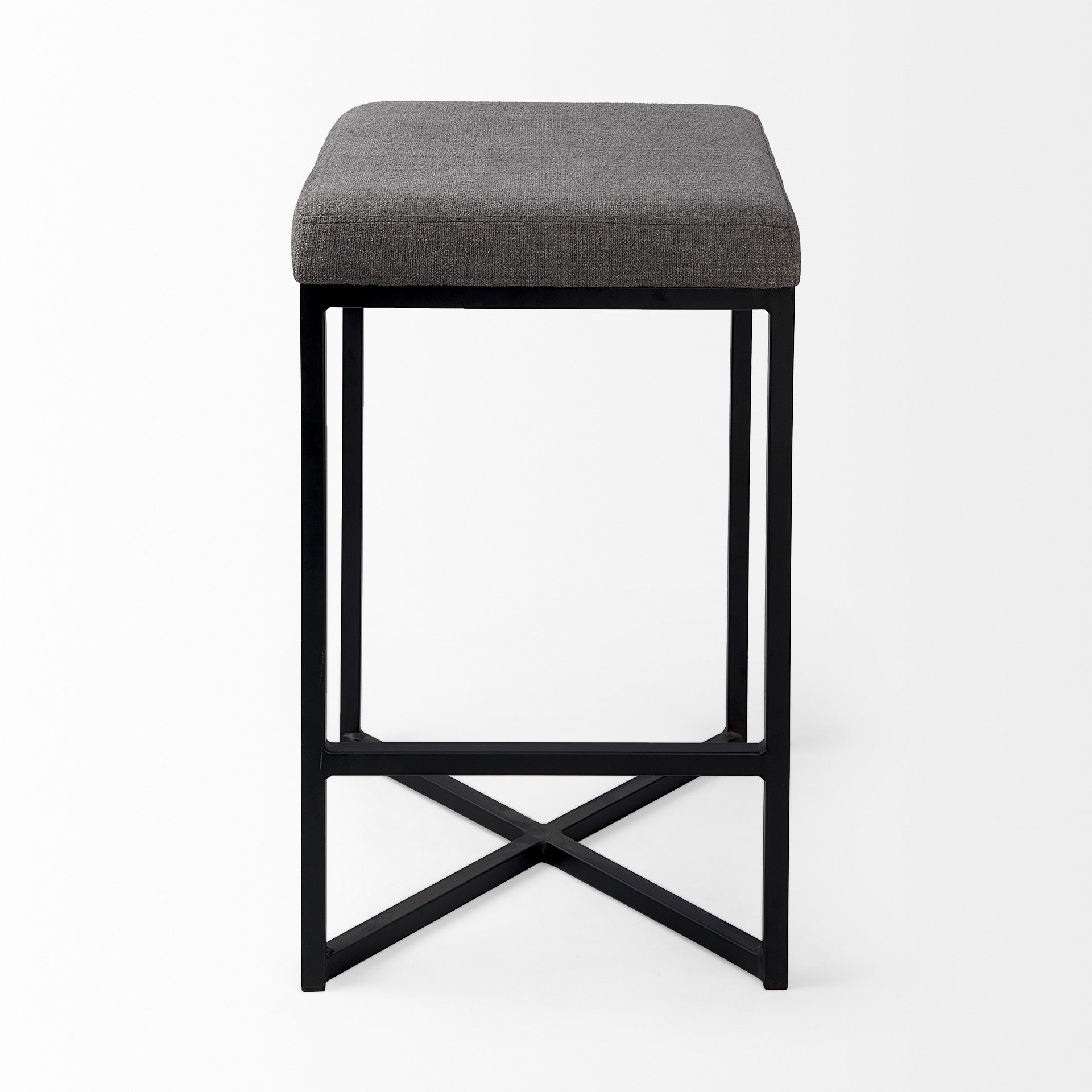 sarina/stool