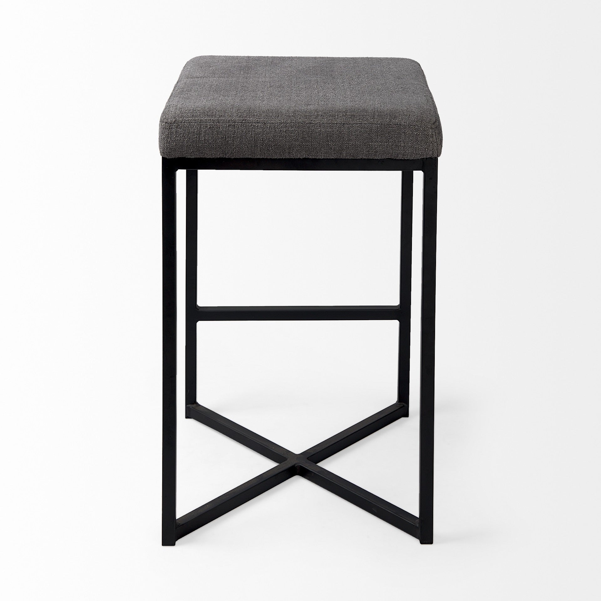 sarina/stool