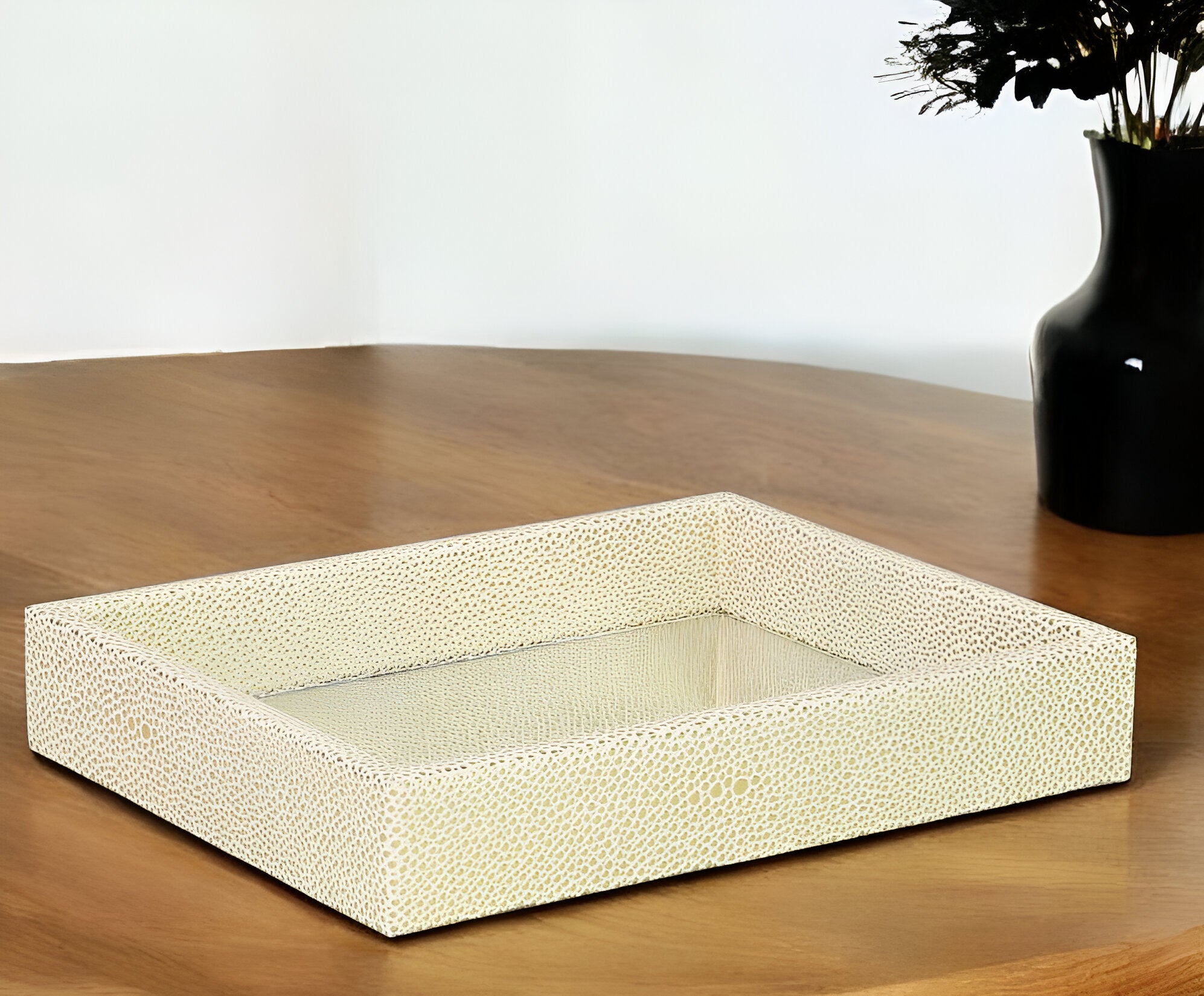 Toia/Tray