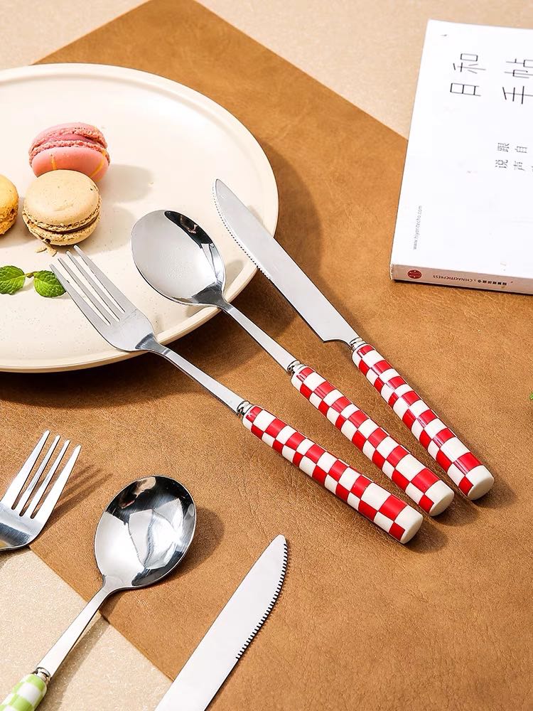 Checkered/Flatware