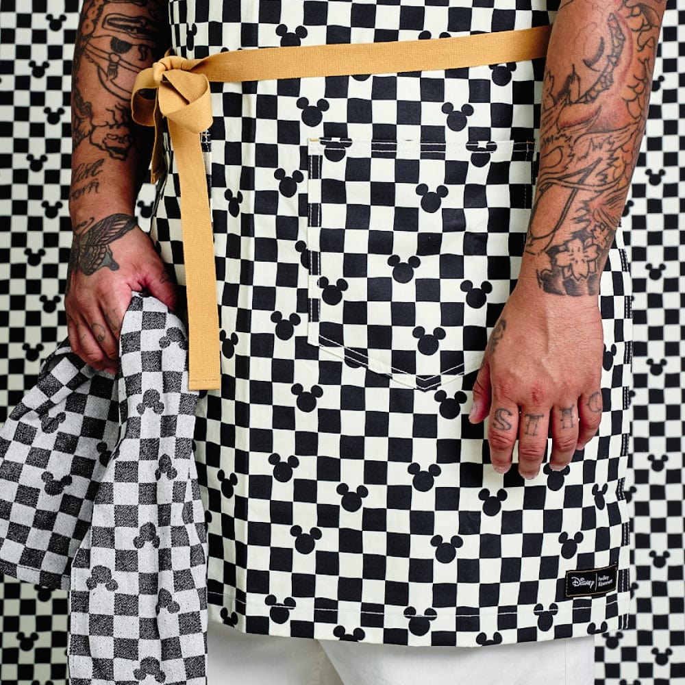 Mickey/Apron