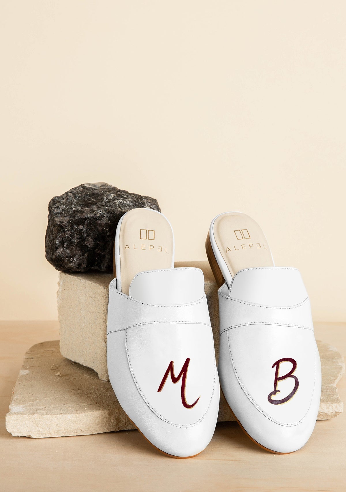 Monogram/Mule