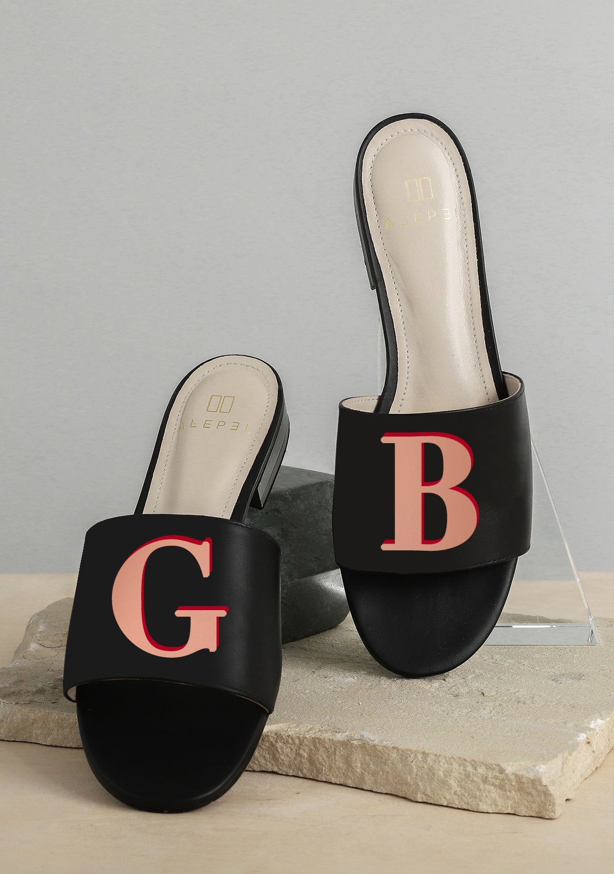 Monogram/Slide