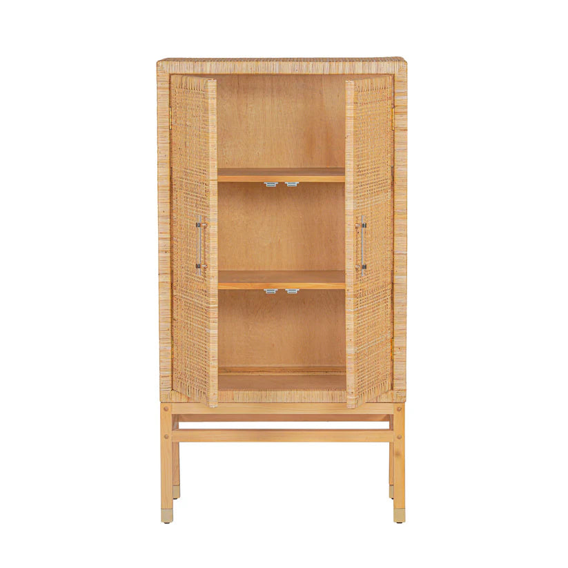 Amara/Cabinet