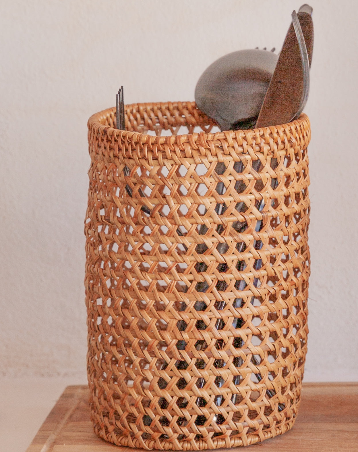 Rattan/Holder