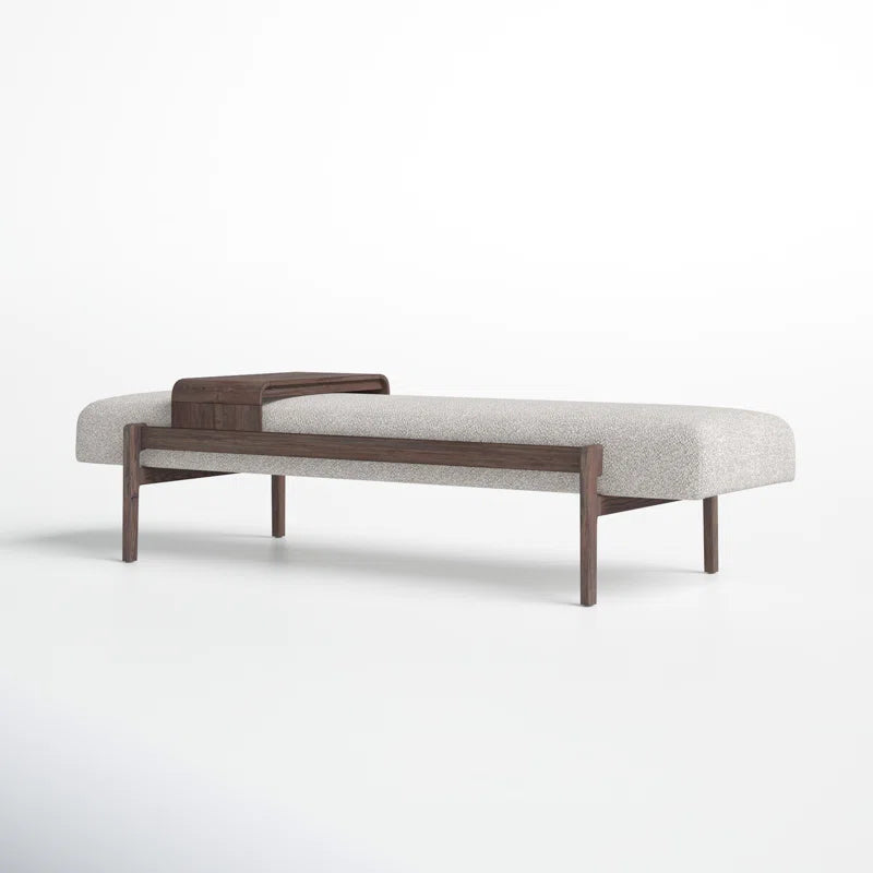 Romina/Bench