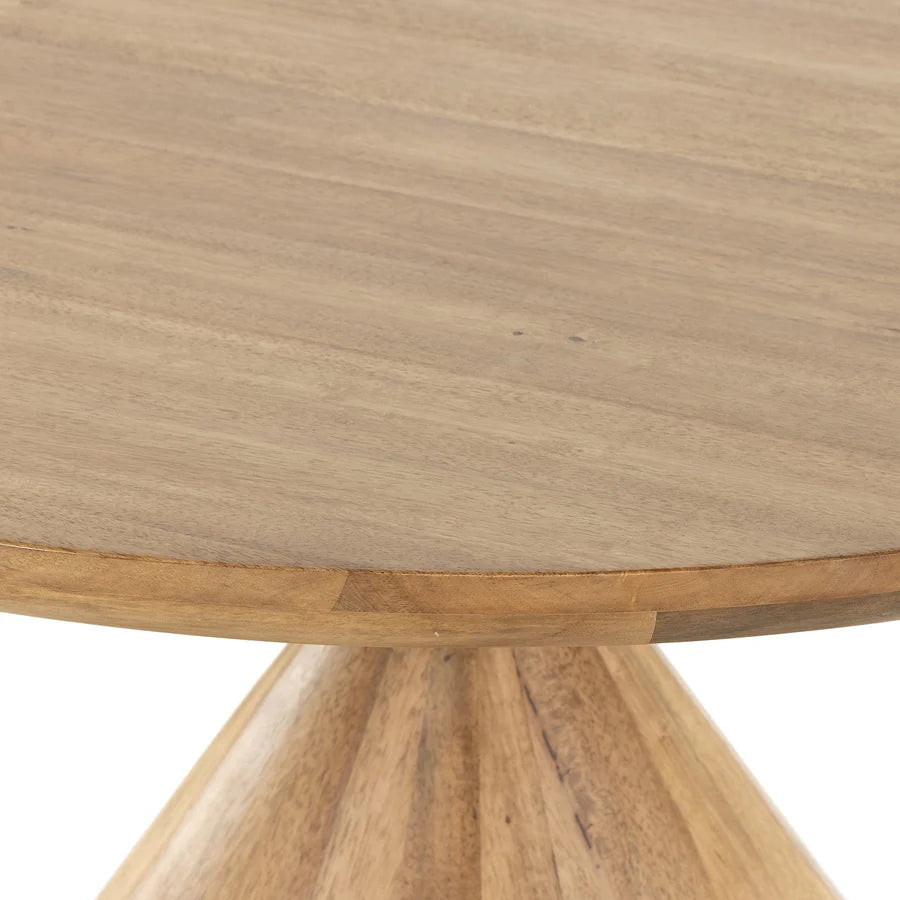 Bibianna/Table