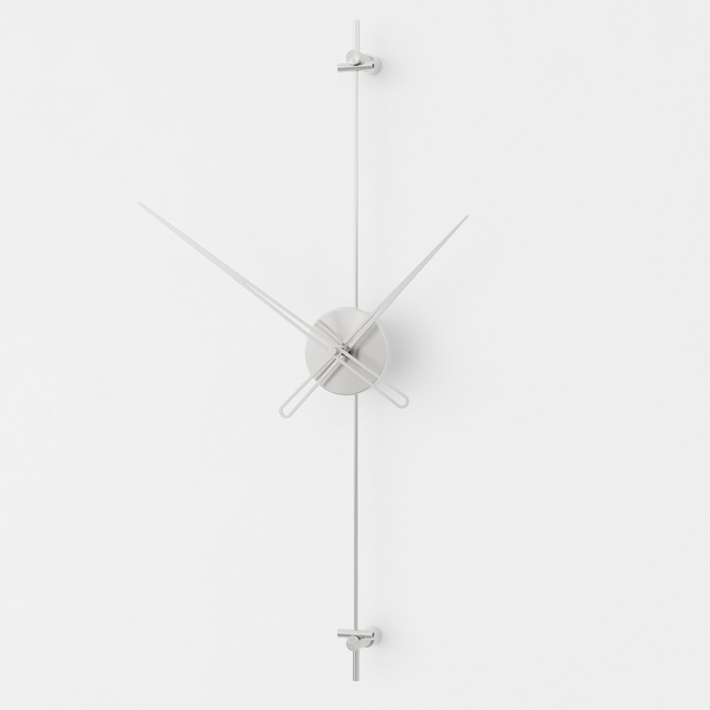 Axle/clock