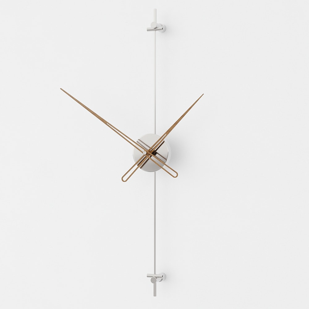 Axle/clock